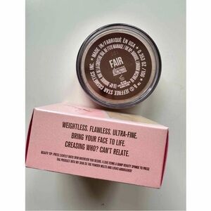 Loose Setting Powder - Fair - Weightless Finish by (unknown)